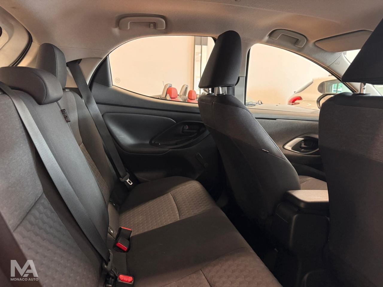 Toyota Yaris 1.5 90cv Hybrid Business 2021