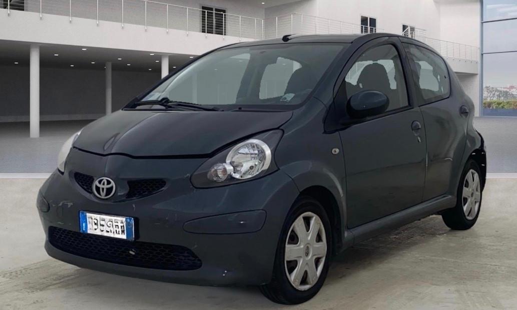 Toyota Aygo 1.0 5 porte Navi AUTOMATICA
