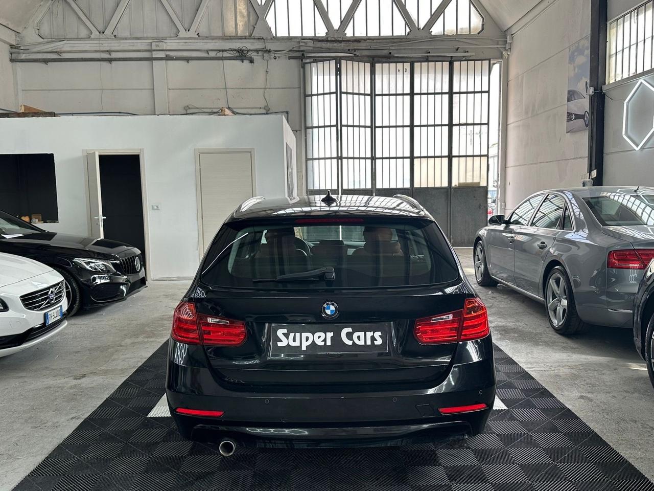 BMW 318d AUTOMATICO Touring Luxury NEOPATENTATI
