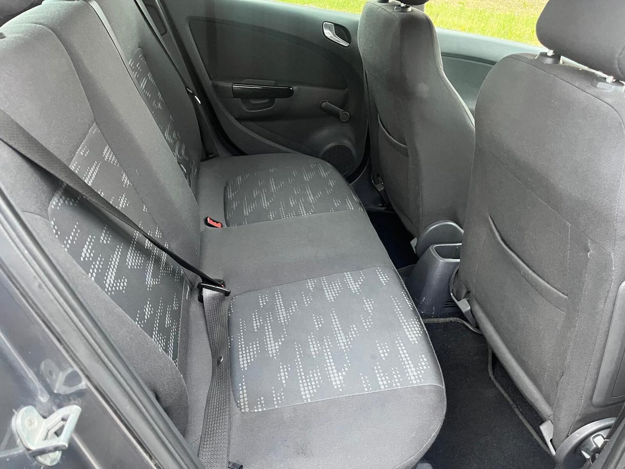 Opel Corsa 1.2 5 porte Club