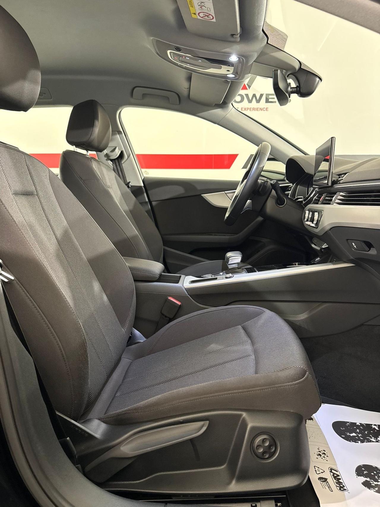 Audi A4 Avant 40 TDI S tronic line edition