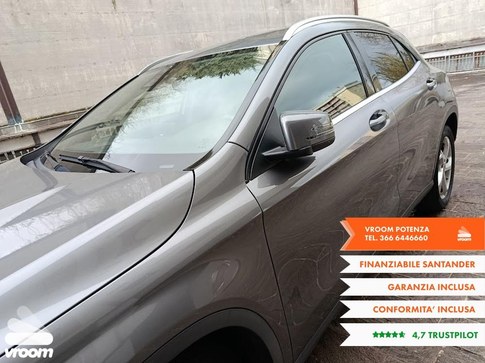 MERCEDES GLA (X156) GLA 200 d Automati...