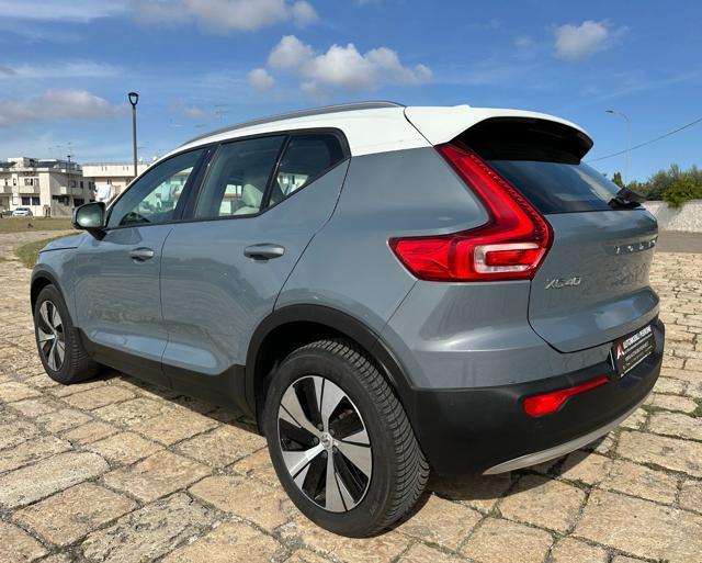 VOLVO XC40 D3 AWD Geartronic Momentum (Navi/APP/FullLED)