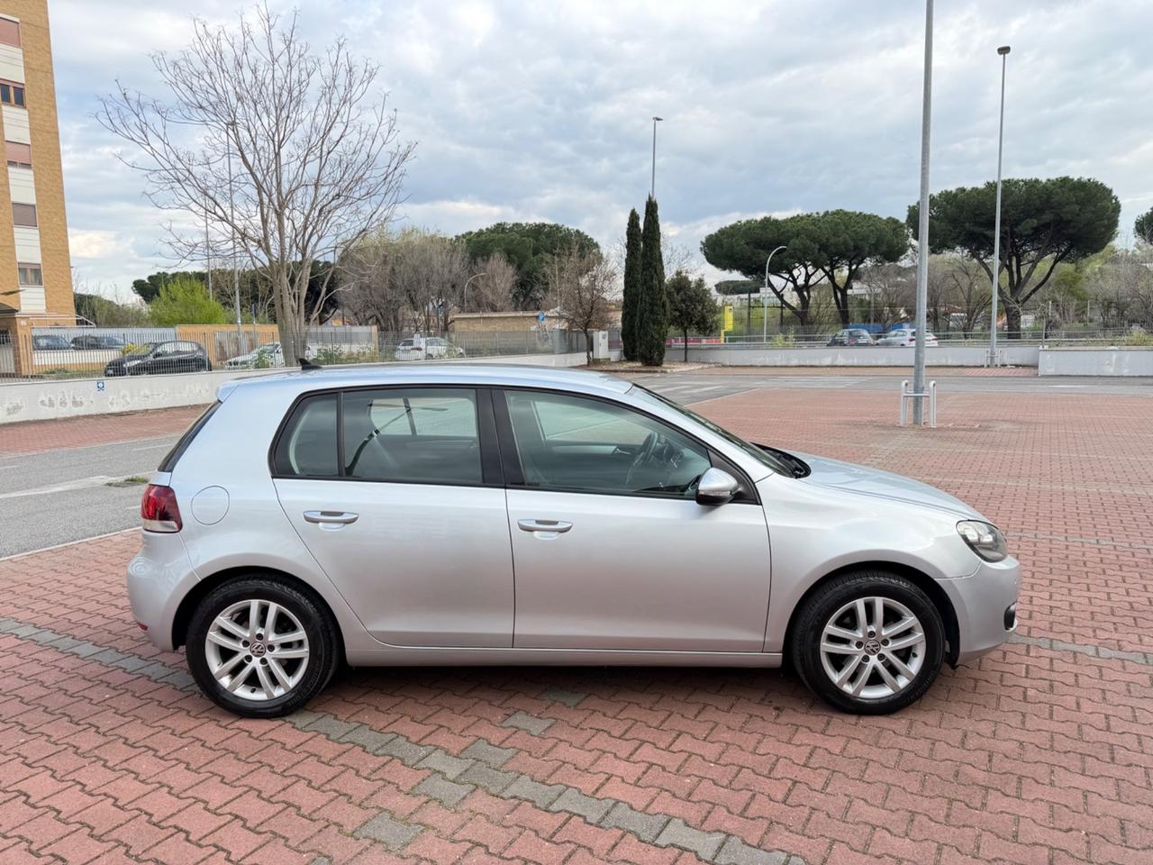 Volkswagen Golf VI 1.6 TDI DSG Highline