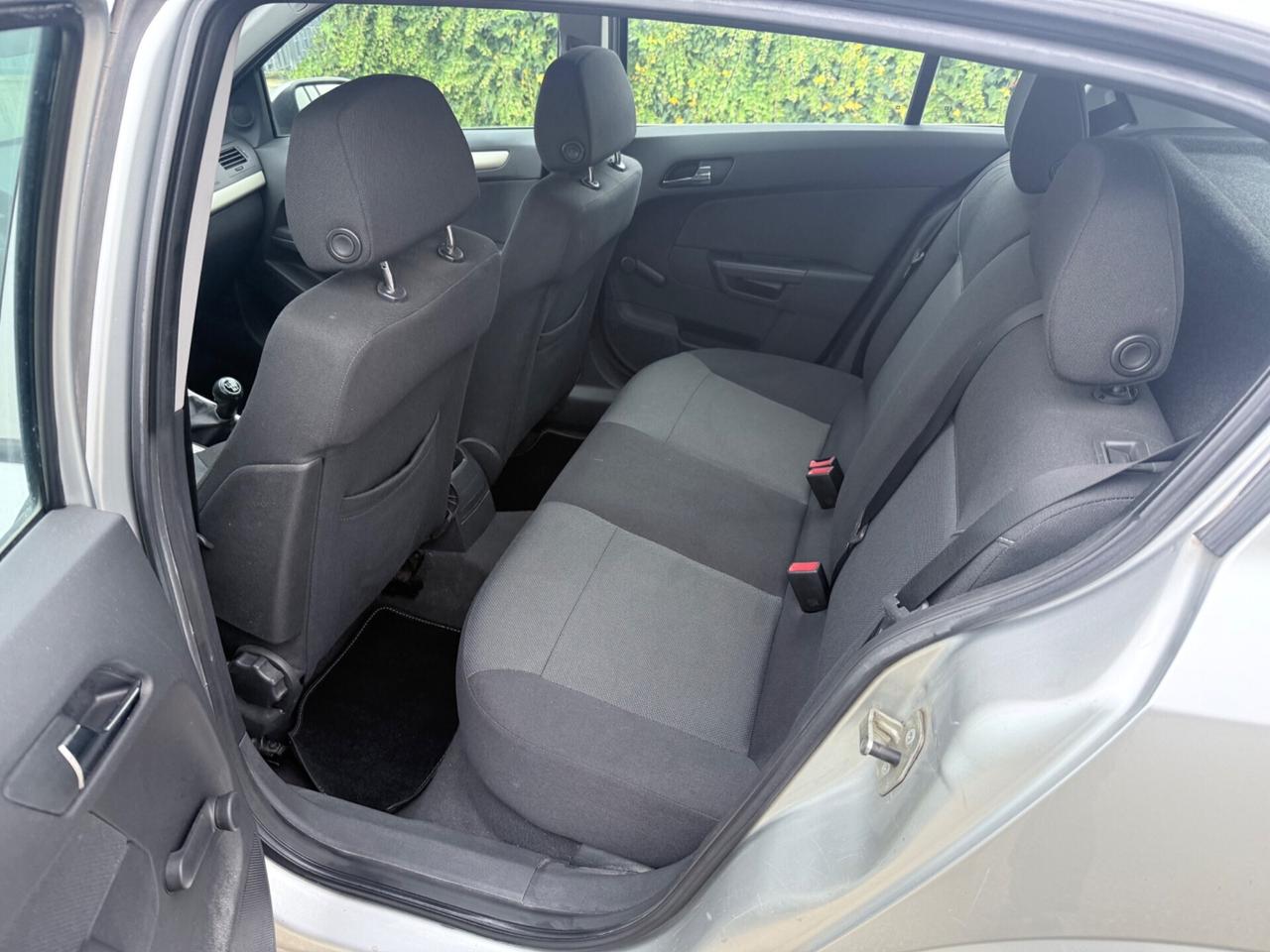 Opel Astra 1.4 16V Twinport 5 porte Enjoy