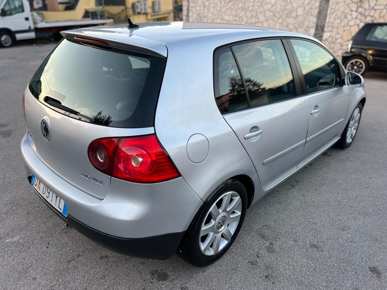 Volkswagen Golf 2.0 16V TDI 5p. Sportline