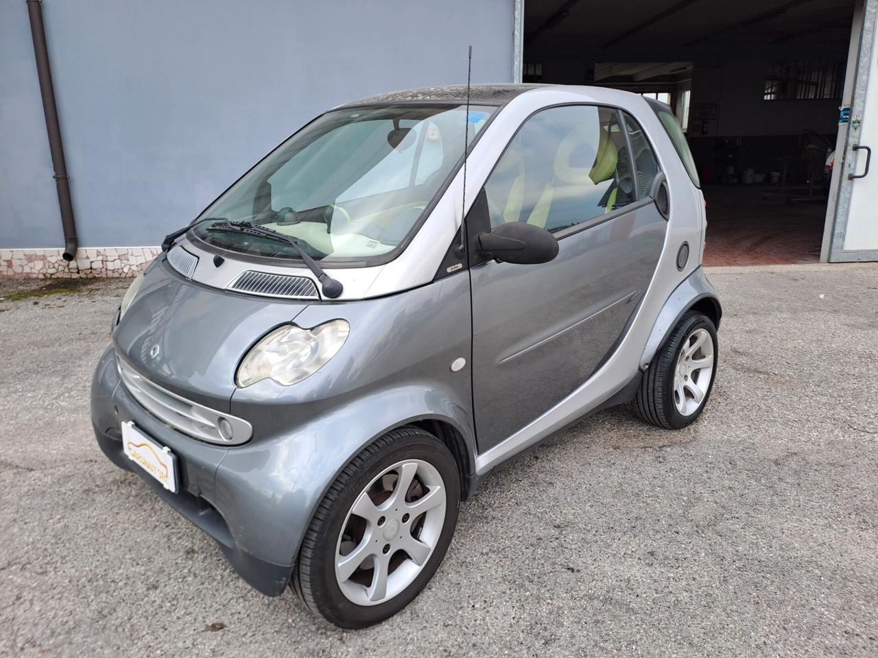 Smart ForTwo 700 coupé pure (37 kW)