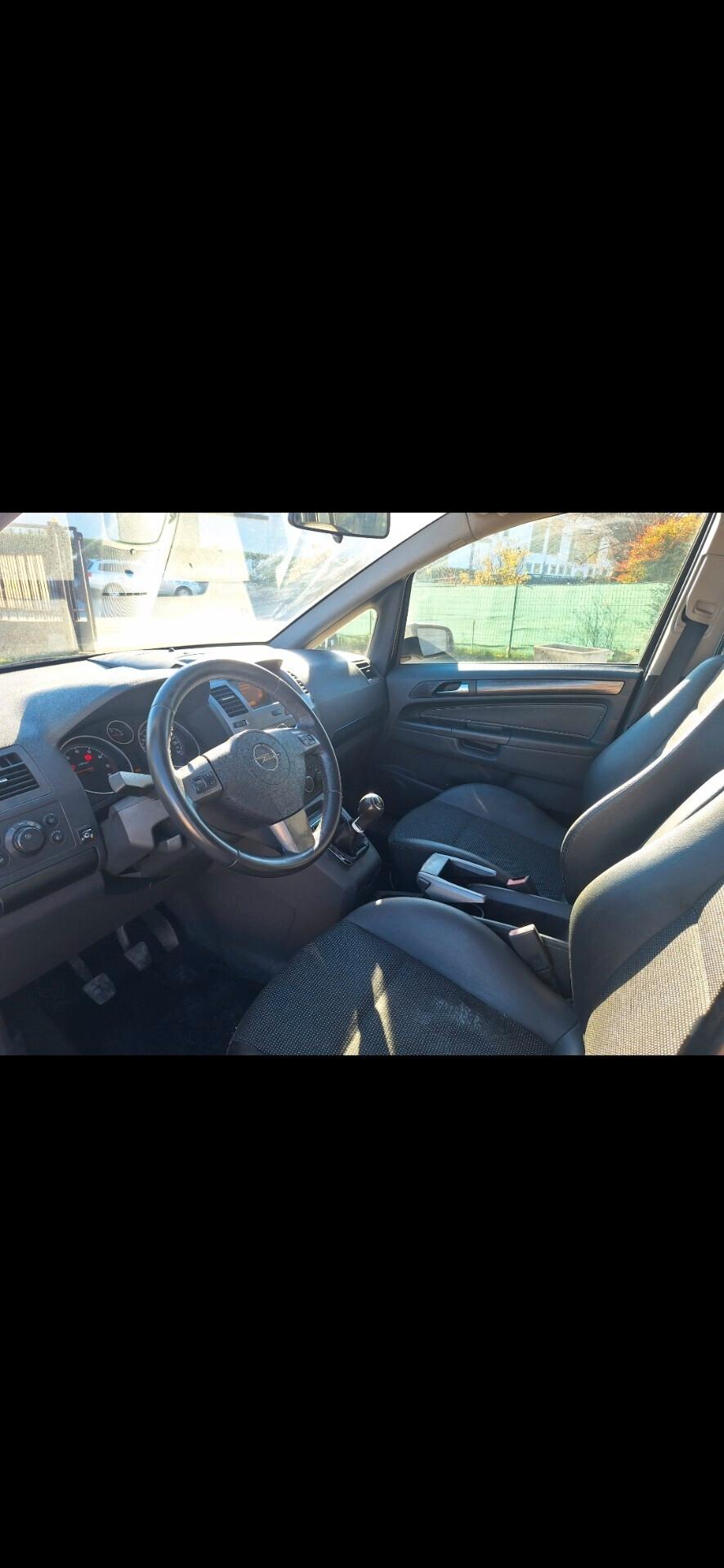 Opel Zafira 7 posti twinport cosmo