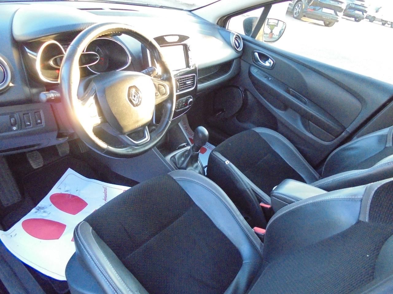 Renault Clio dCi 8V 75 CV Start&Stop 5 porte Energy Intens