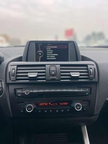 BMW 118 Serie 1 F/20-21 2014 118d 5p Unique