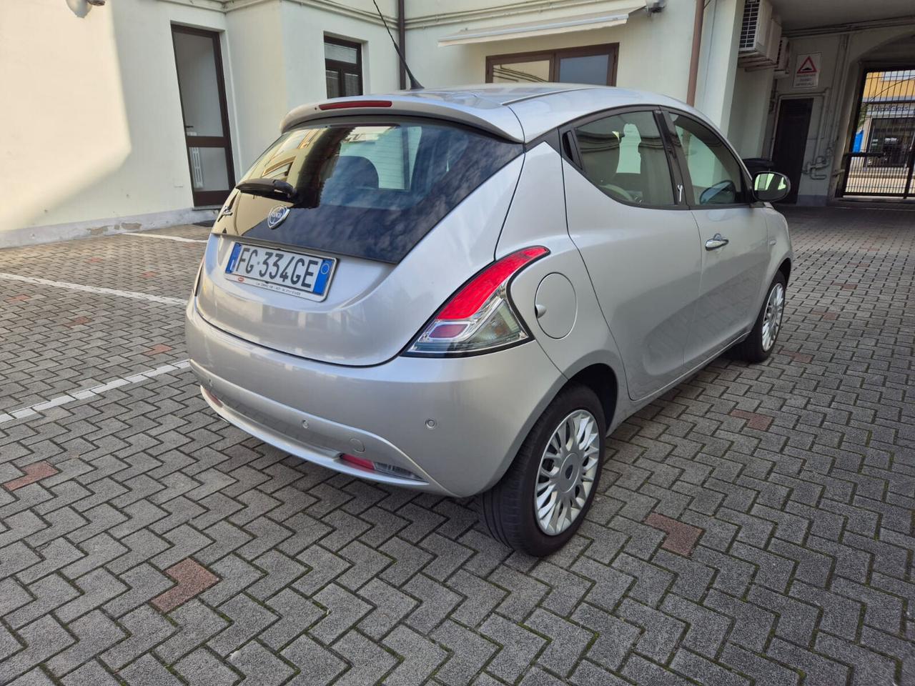 Lancia Ypsilon 1.3 MJT 16V 95 CV Gold - km reali