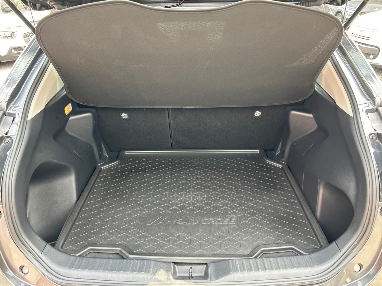 Toyota Yaris Cross 1.5h Business 116cv e-cvt