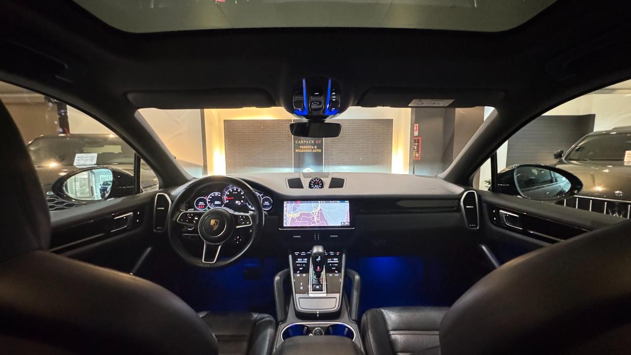 PORSCHE CAYENNE 3.0 BENZINA 340CV - 2021