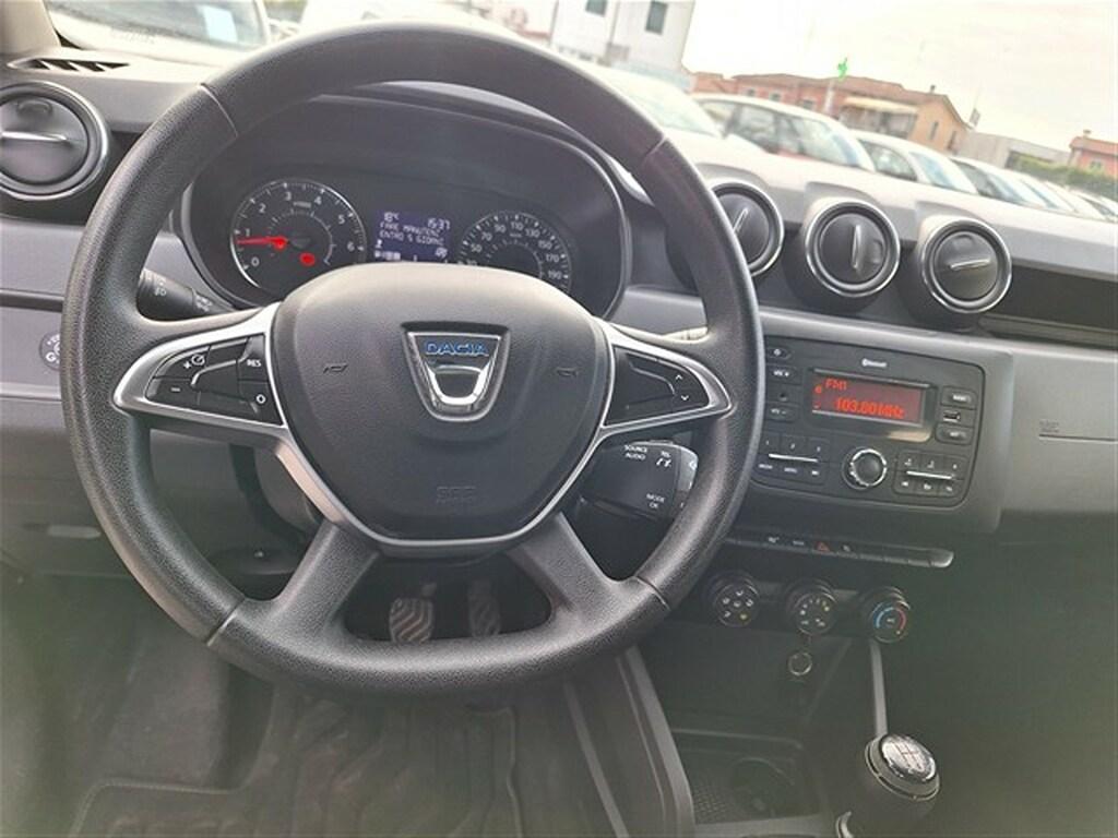 Dacia Duster 1.6 SCe Essential 4x2