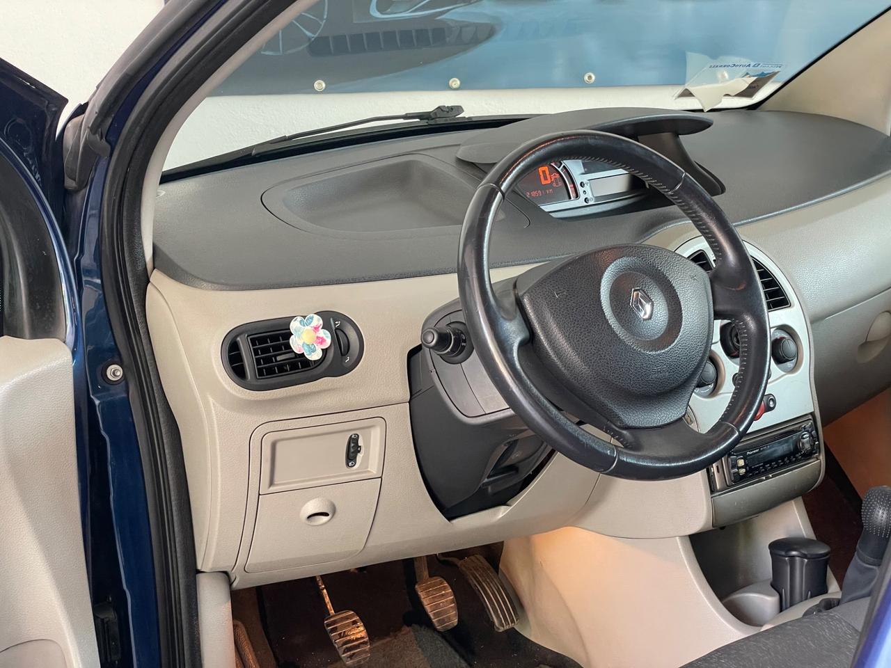 Renault Modus 1.5 dCi 65CV Luxe Privilège