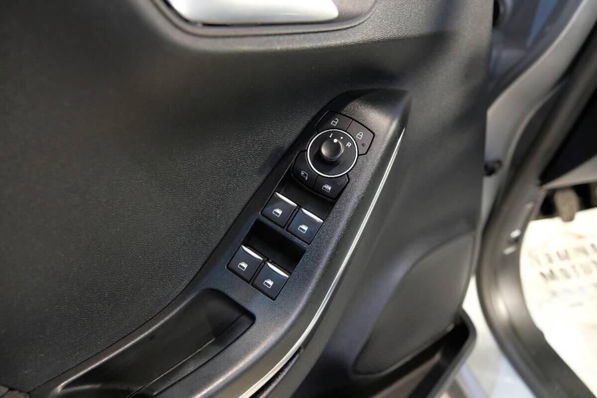 Ford Puma 1.0 EcoBoost Hybrid 125 CV S&S Titanium