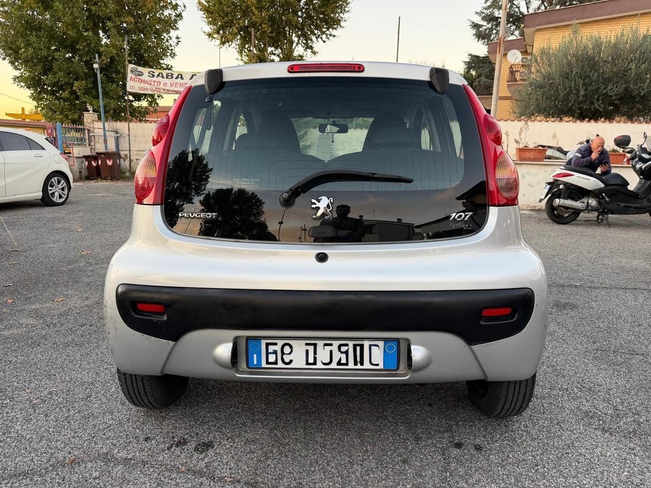 Peugeot 107 1.0 68CV 5p. Plaisir