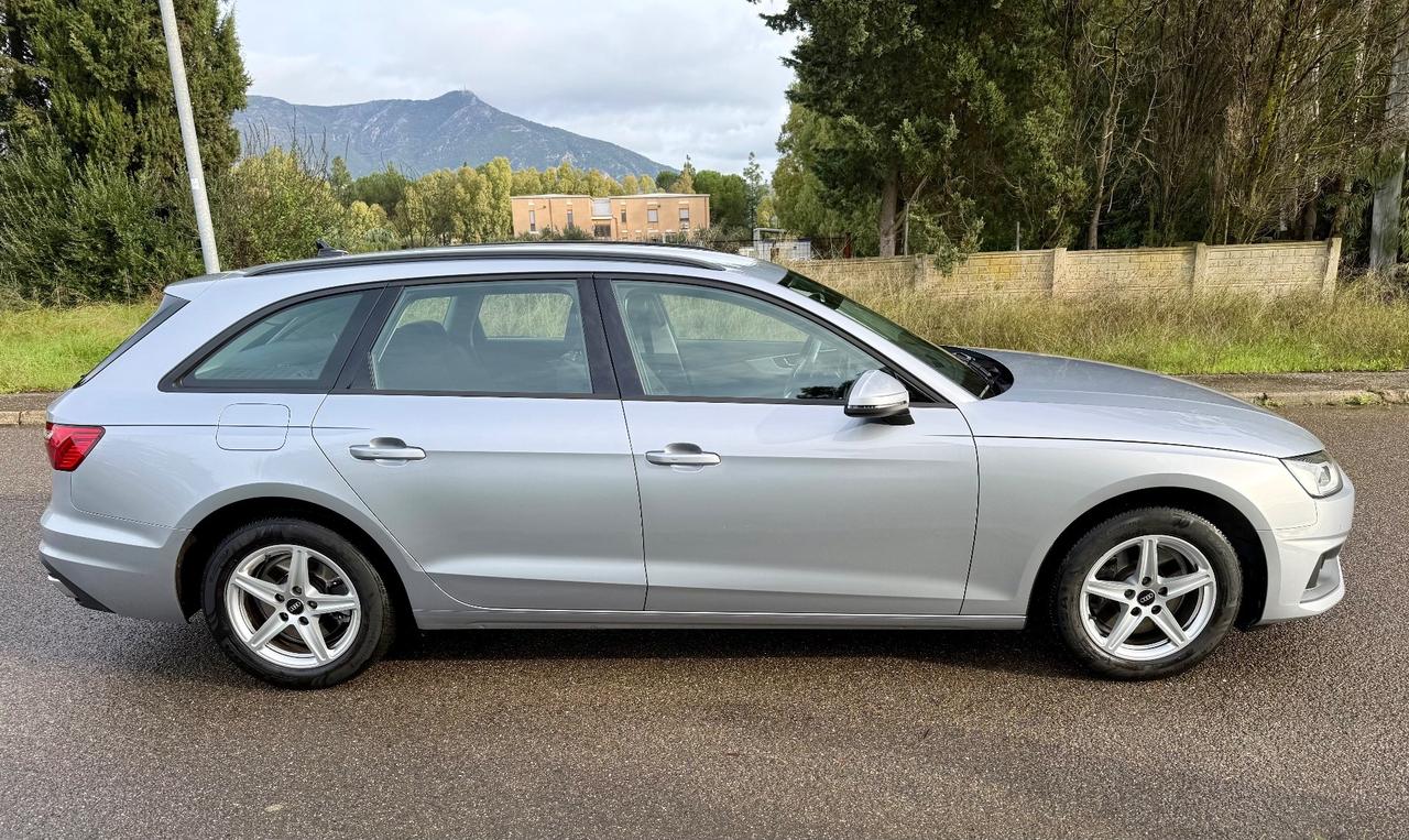 Audi A4 Avant 35 TDI/163 CV S tronic Business Advanced