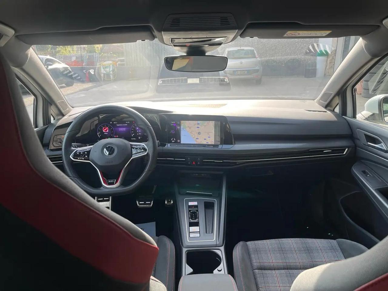 Volkswagen Golf GTI 2.0 TSI DSG