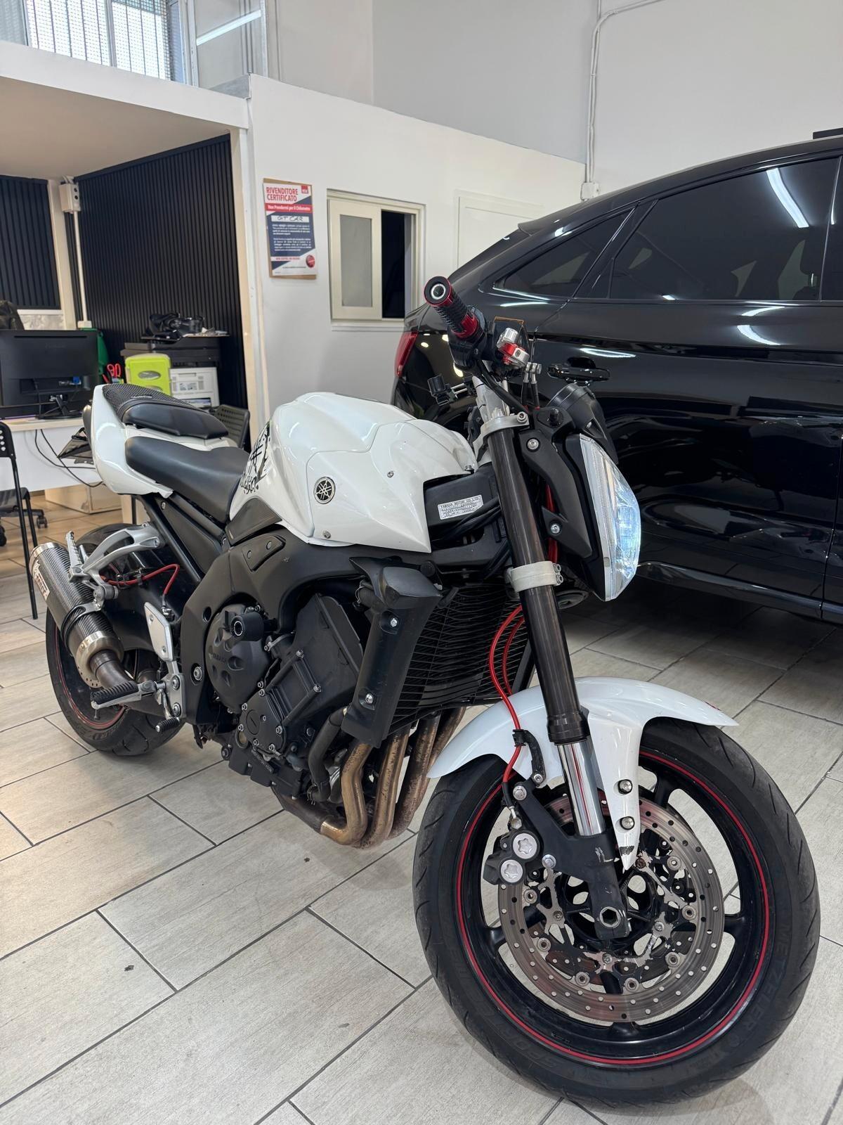 Yamaha FZ1
