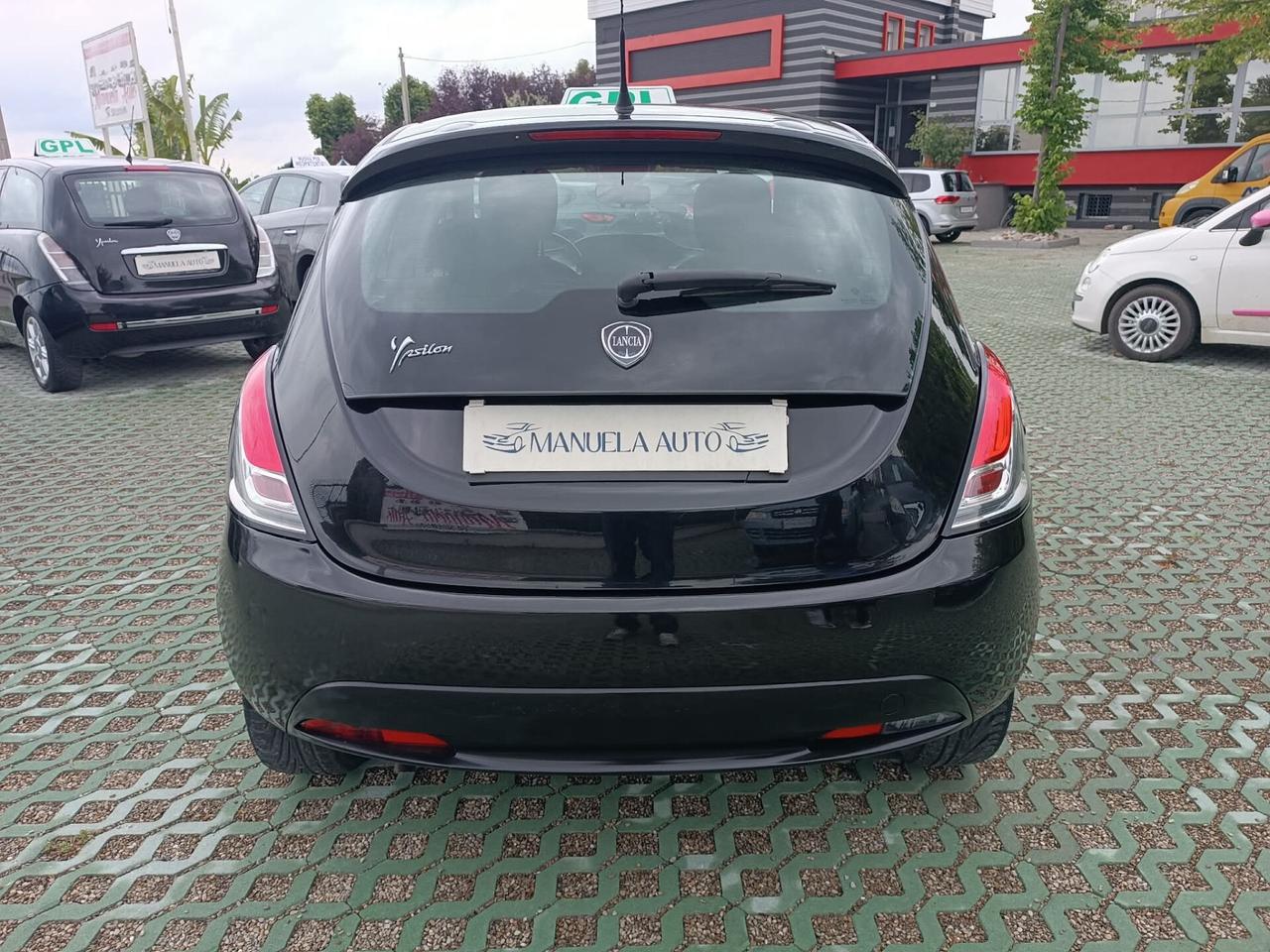 Lancia Ypsilon 1.2 69 CV 5 porte GPL Ecochic Silver