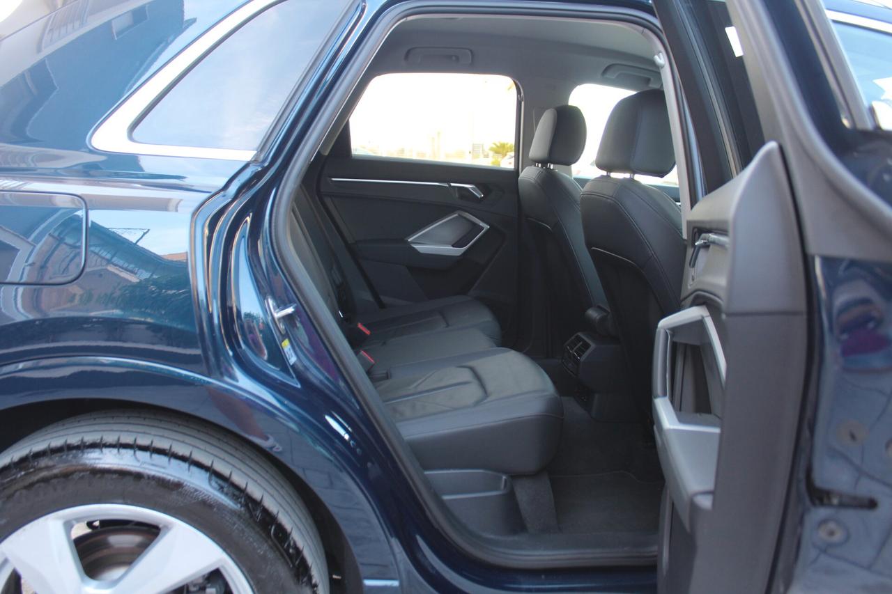 Audi Q3 40 TDI quattro S tronic Business Advanced