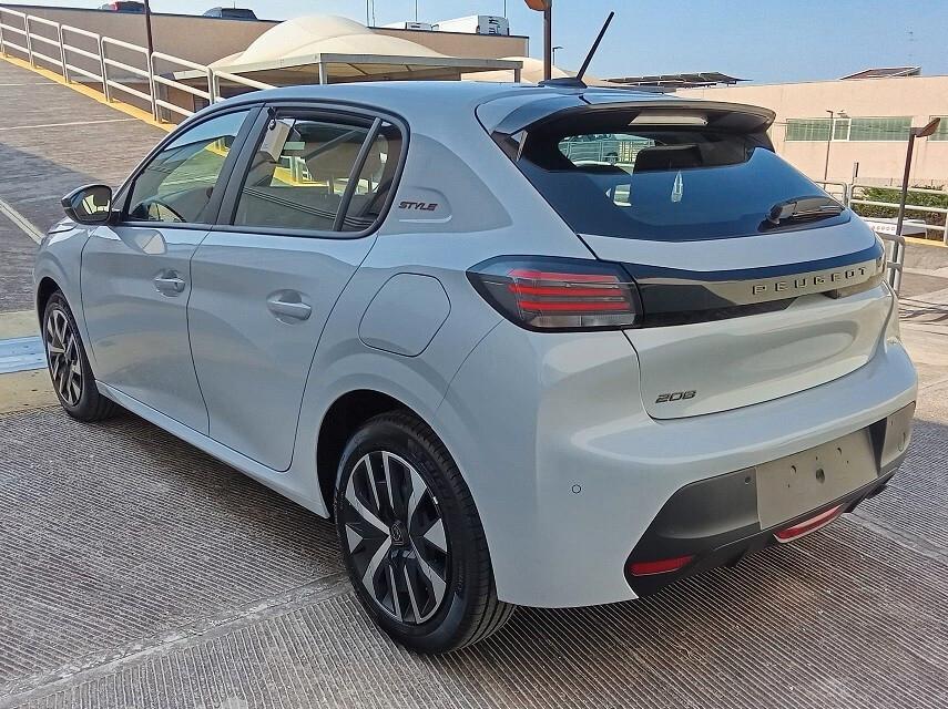 Peugeot 208 PureTech 100 Stop&Start 5 porte Style