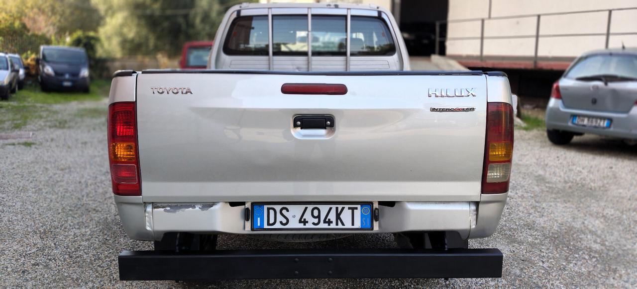 Toyota Hilux 2.5 D-4D 4WD Extra Cab PICK UP