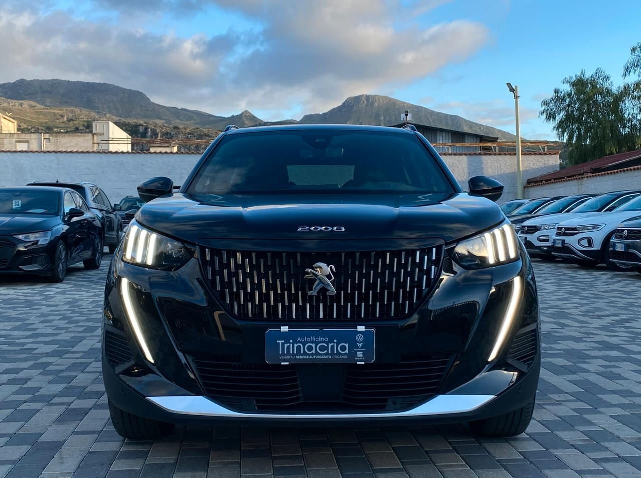 Peugeot 2008 GT Pack 1.5 bluehdi 130CV