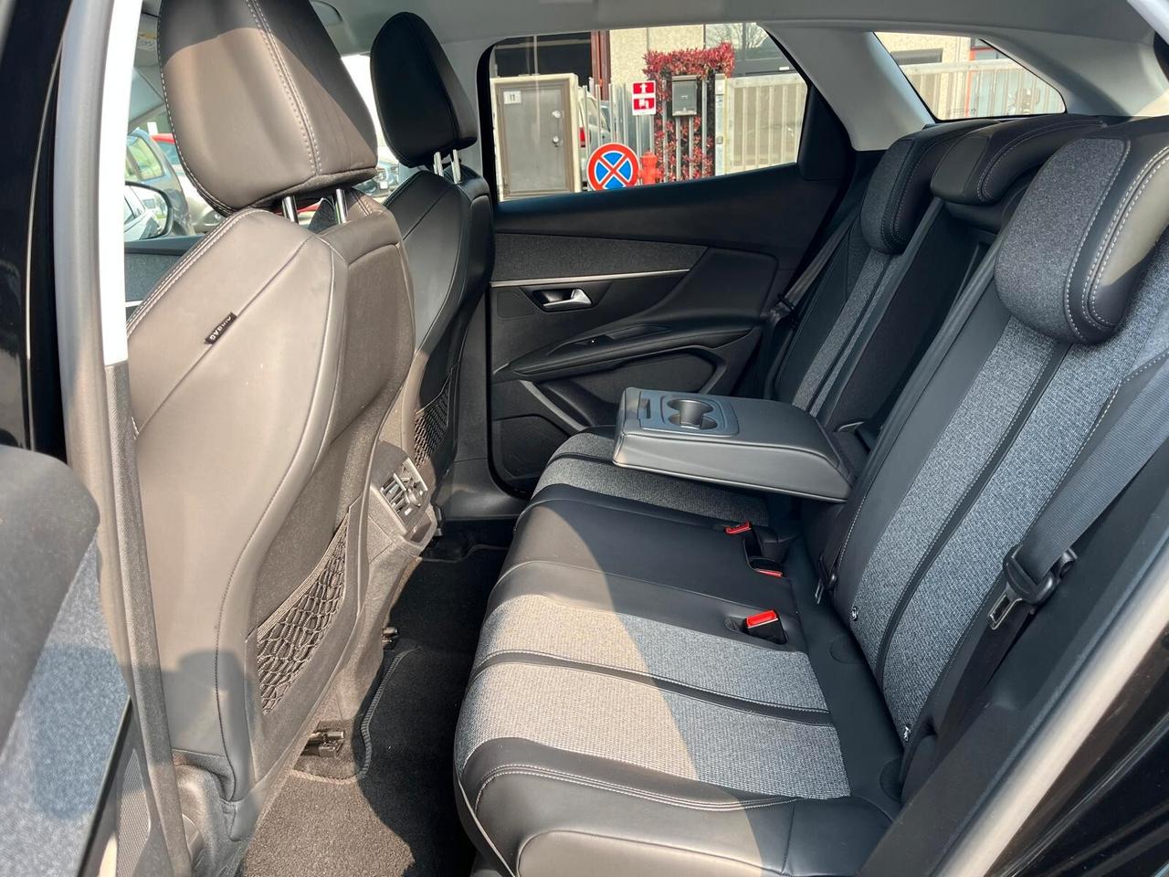 Peugeot 3008 THP 165 EAT6 S&S Allure