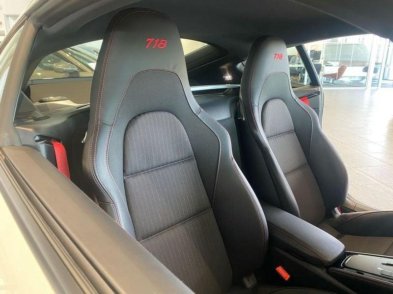 Porsche 718 Cayman T 2.0 300 cv PDK