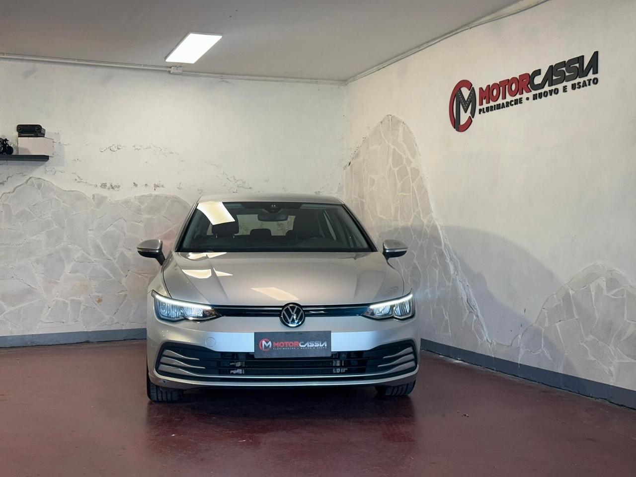 Volkswagen Golf 1.0 eTSI EVO DSG Life AUTOMATICA