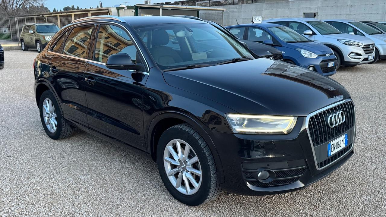 Audi Q3 2.0 TDI Buisness plus -2012