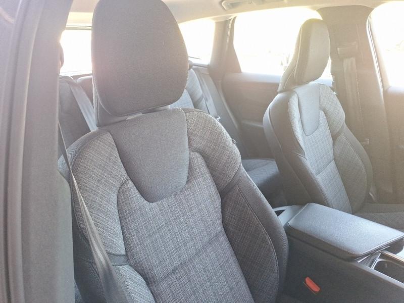 VOLVO XC60 B4 AUTOMATICO CORE SUV