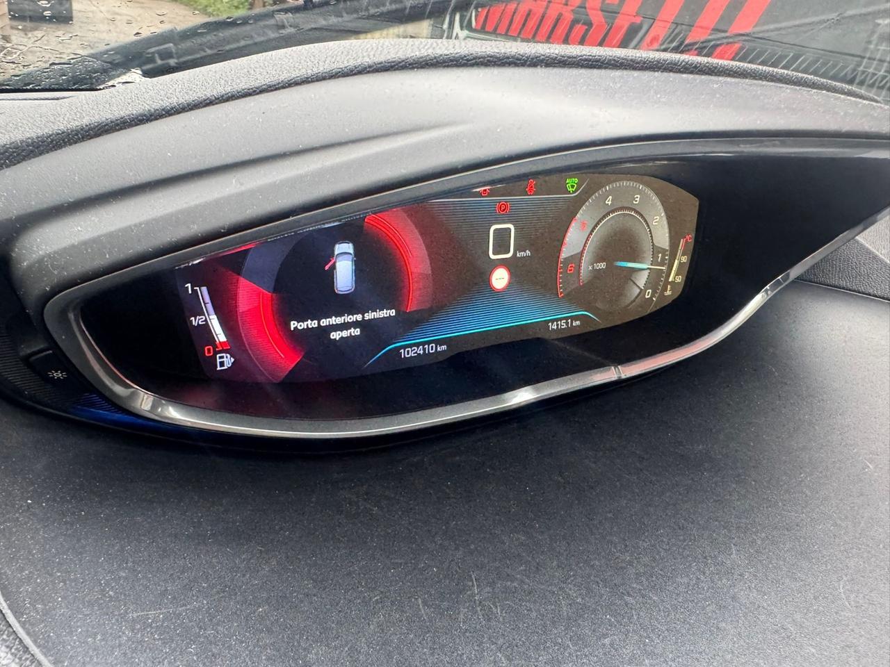 Peugeot 3008 1.6 HDI SOLO 105000KM