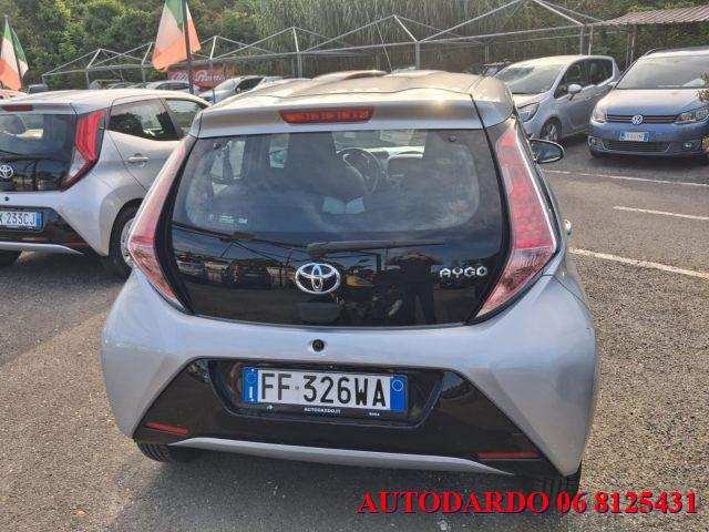 TOYOTA Aygo 1.0 VVT-i 69 CV 5 porte x-cool