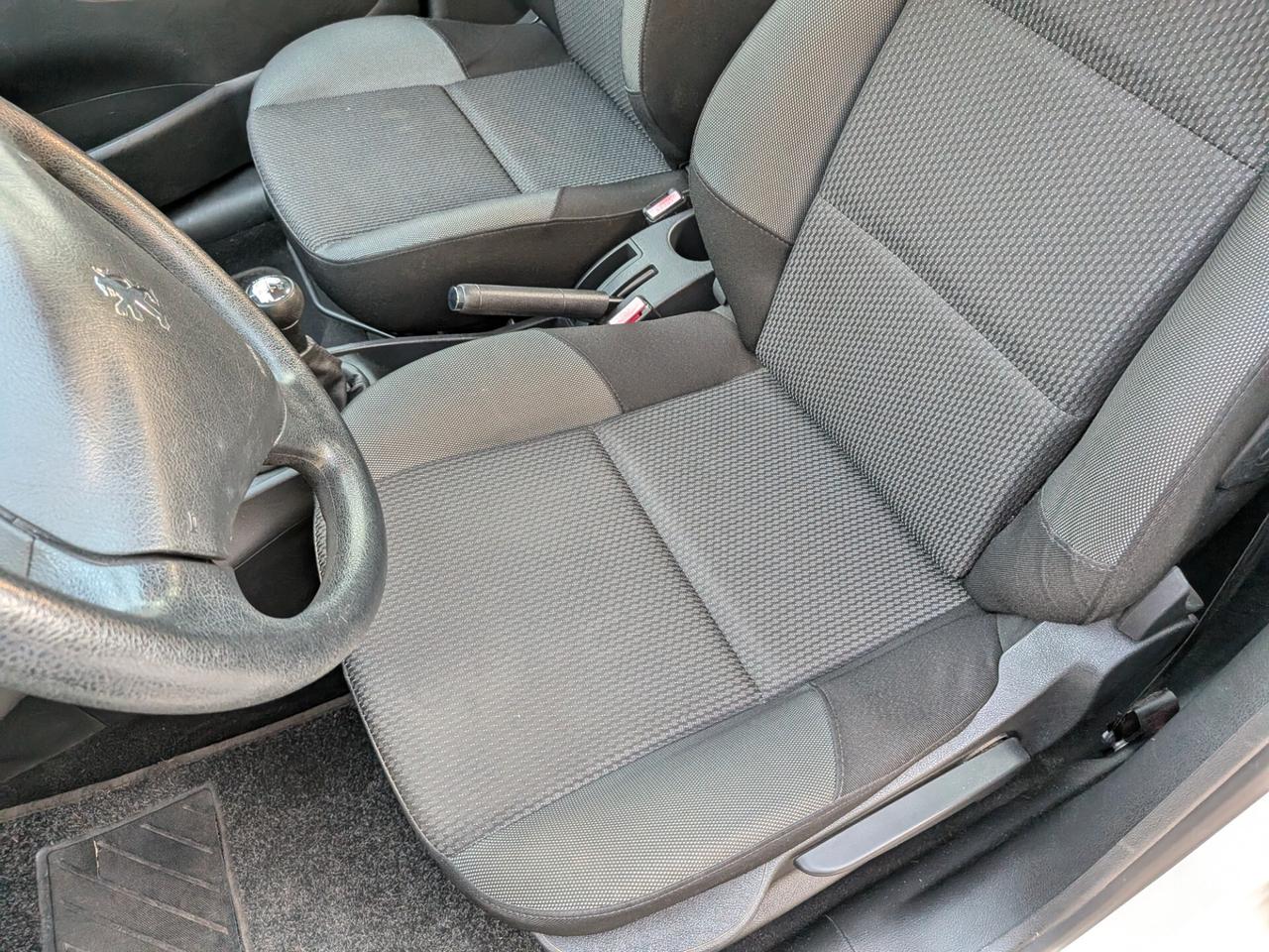 Peugeot 207 Plus 1.4 8V 75CV 5p. ECO GPL NEOPATENTATI