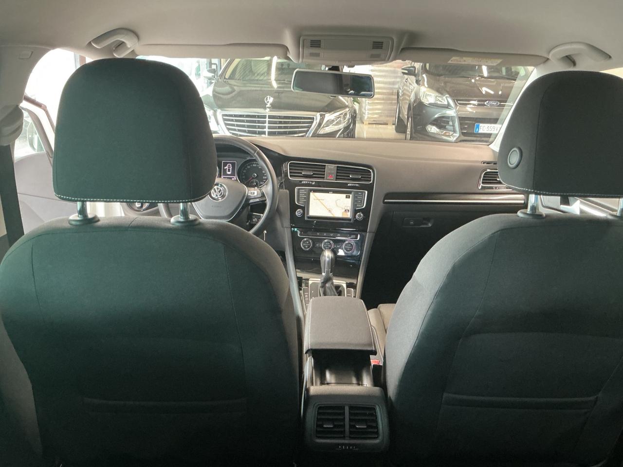 Volkswagen Golf 1.6 Diesel Automatica Neopatentati
