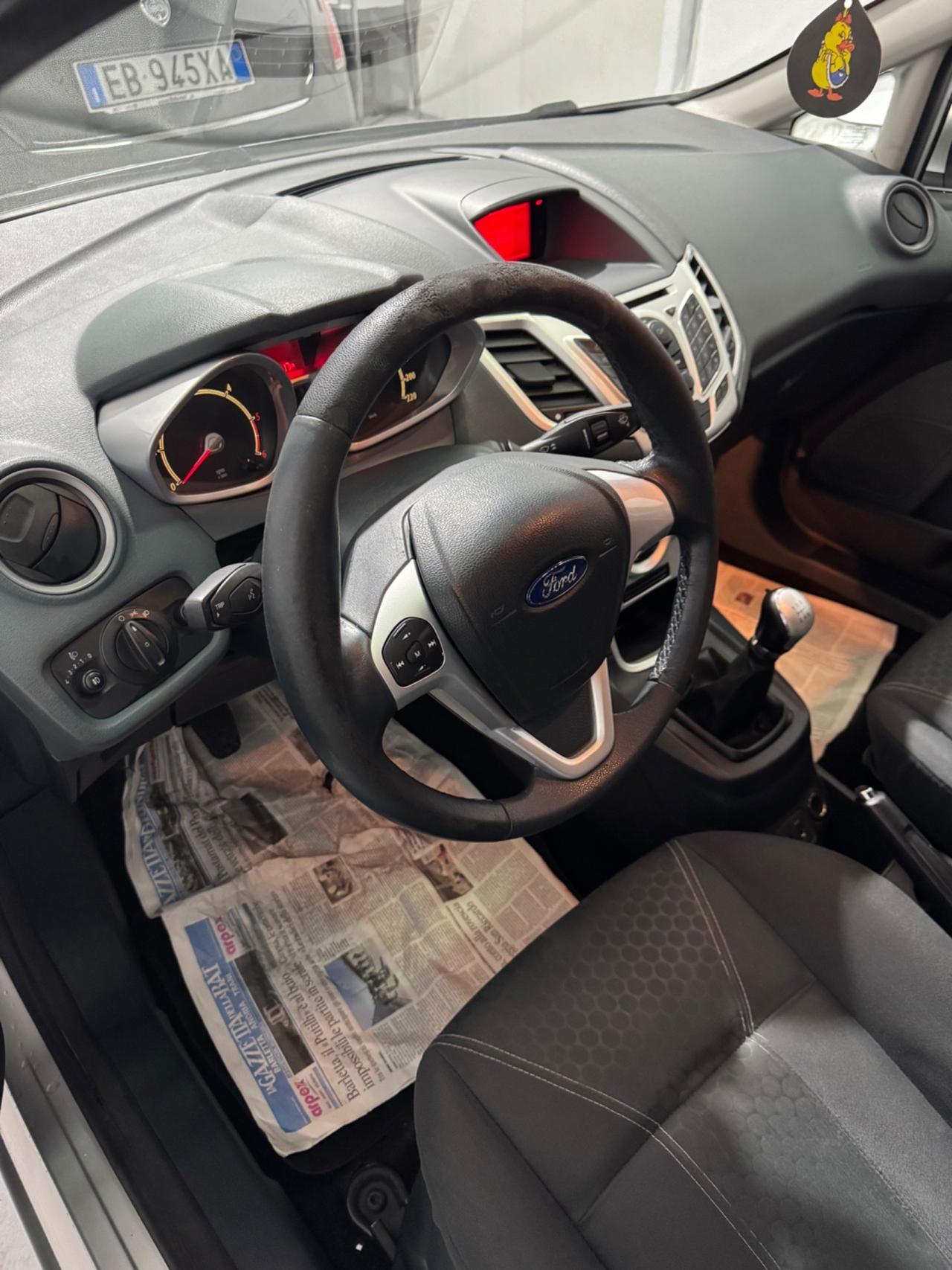Ford Fiesta 1.4 TDCi 5p. Titanium