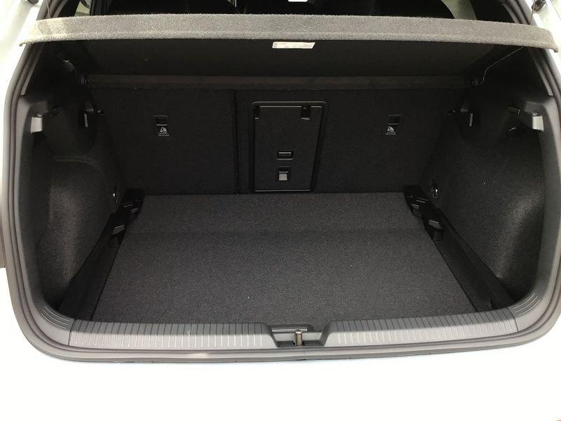 Volkswagen Golf 2.0 TDI SCR 110KW R-Line DSG