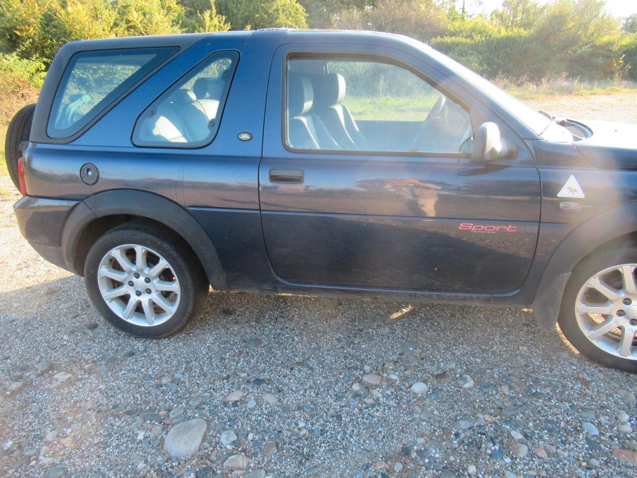 Land Rover Freelander 2.0 Td4 16V cat 3p Softback S € 4.500