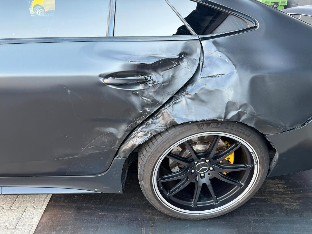 Mercedes GT Coupé 4 63 4Matic+ AMG S ! INCIDENTATA !