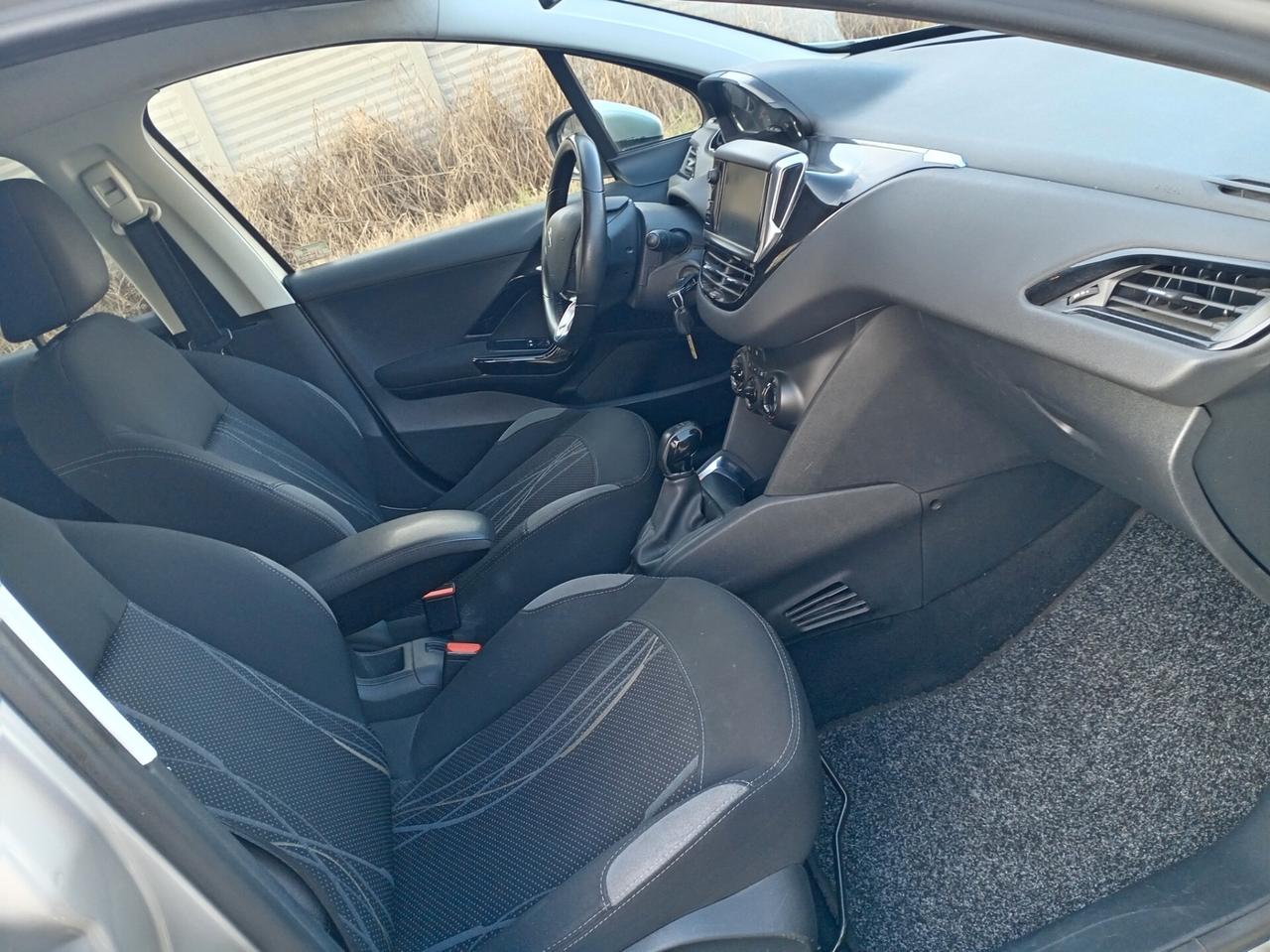 Peugeot 208 1.4 HDi 68 CV 5 porte Active