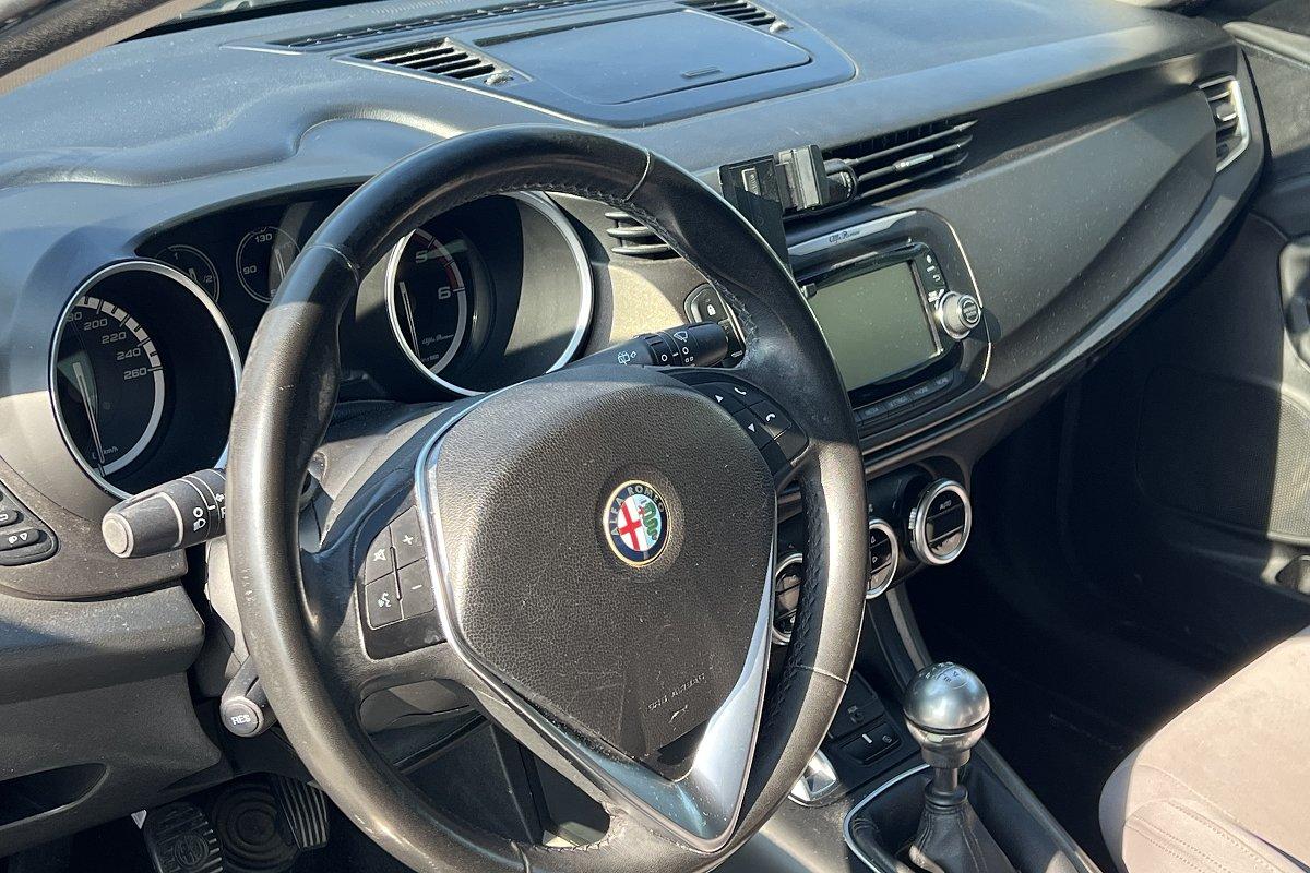 ALFA ROMEO Giulietta 1.6 JTDm-2 105 CV Distinctive