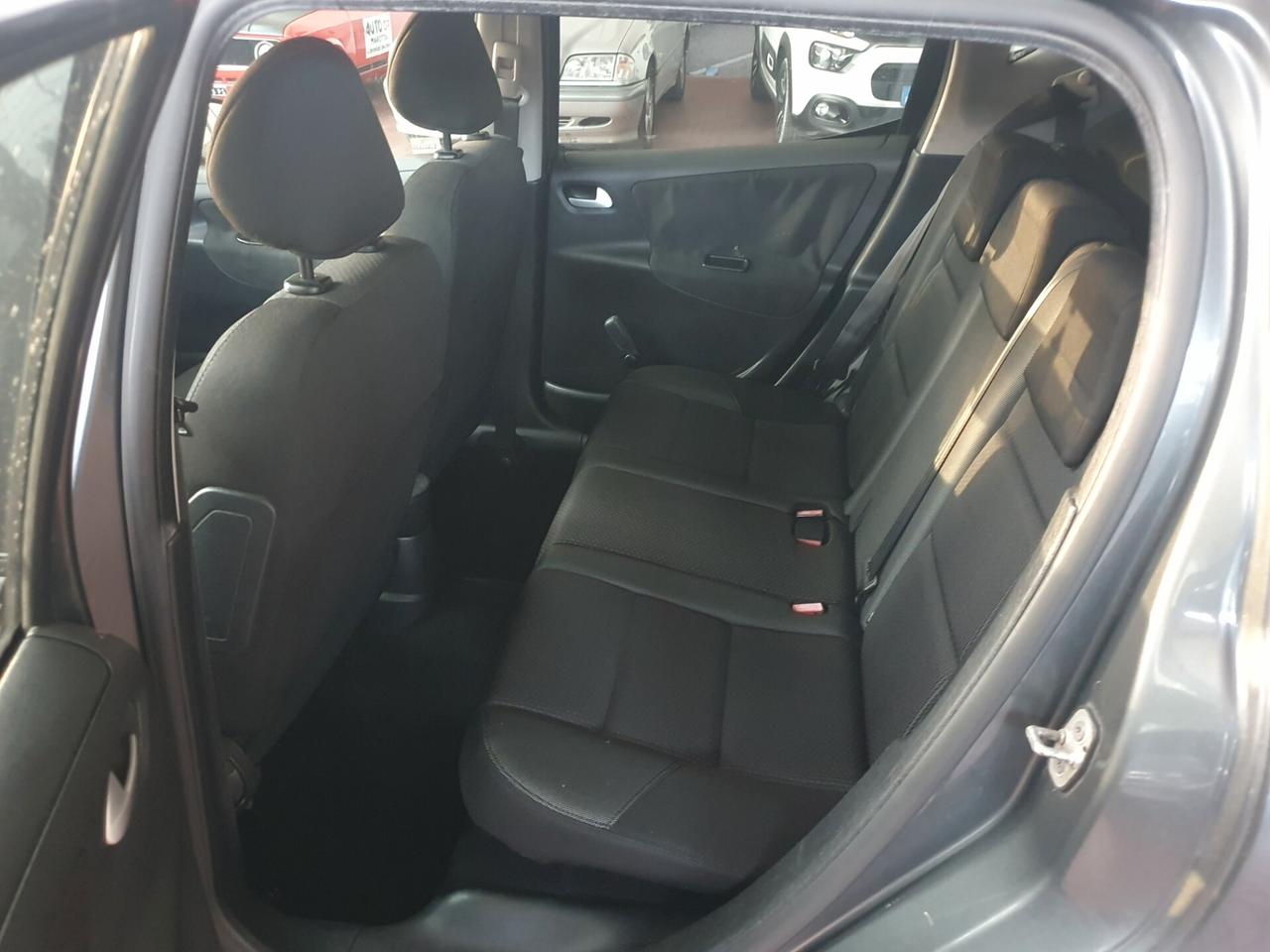 Peugeot 207 1.4 8V 75CV benzina GPL Neop 2010