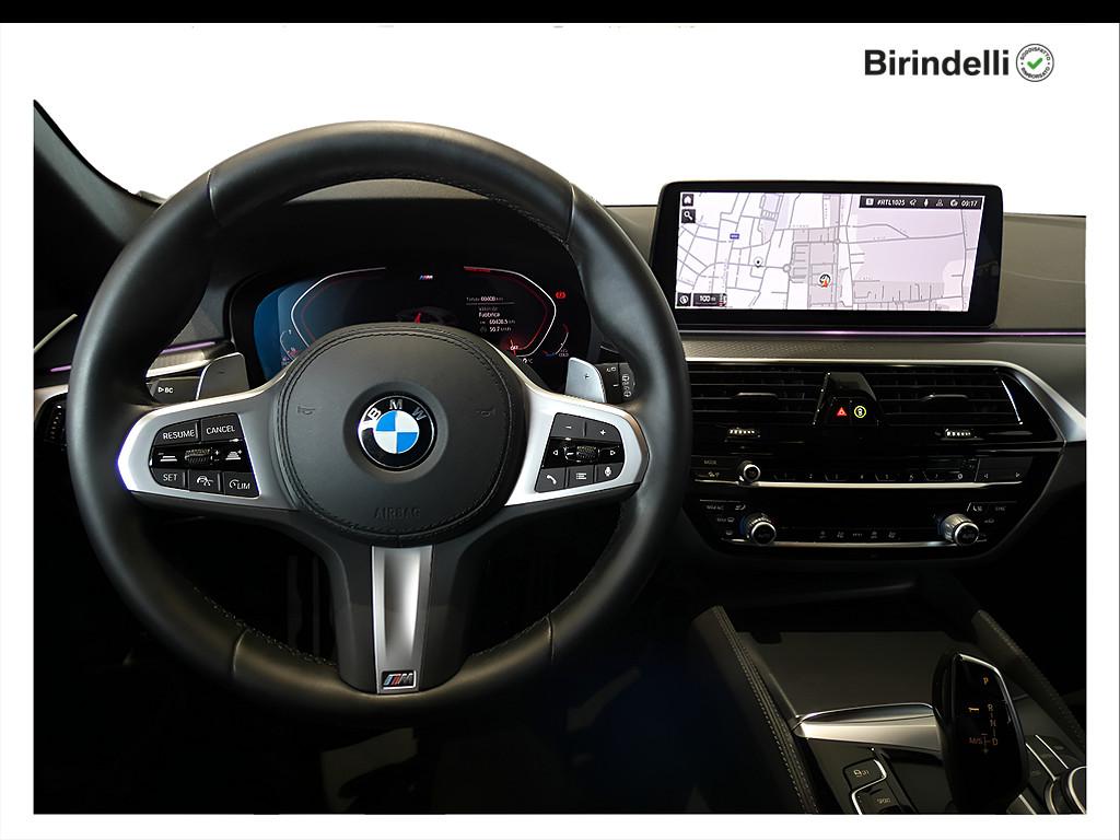 BMW Serie 5(G30/31/F90) - 520d 48V xDrive Touring Msport