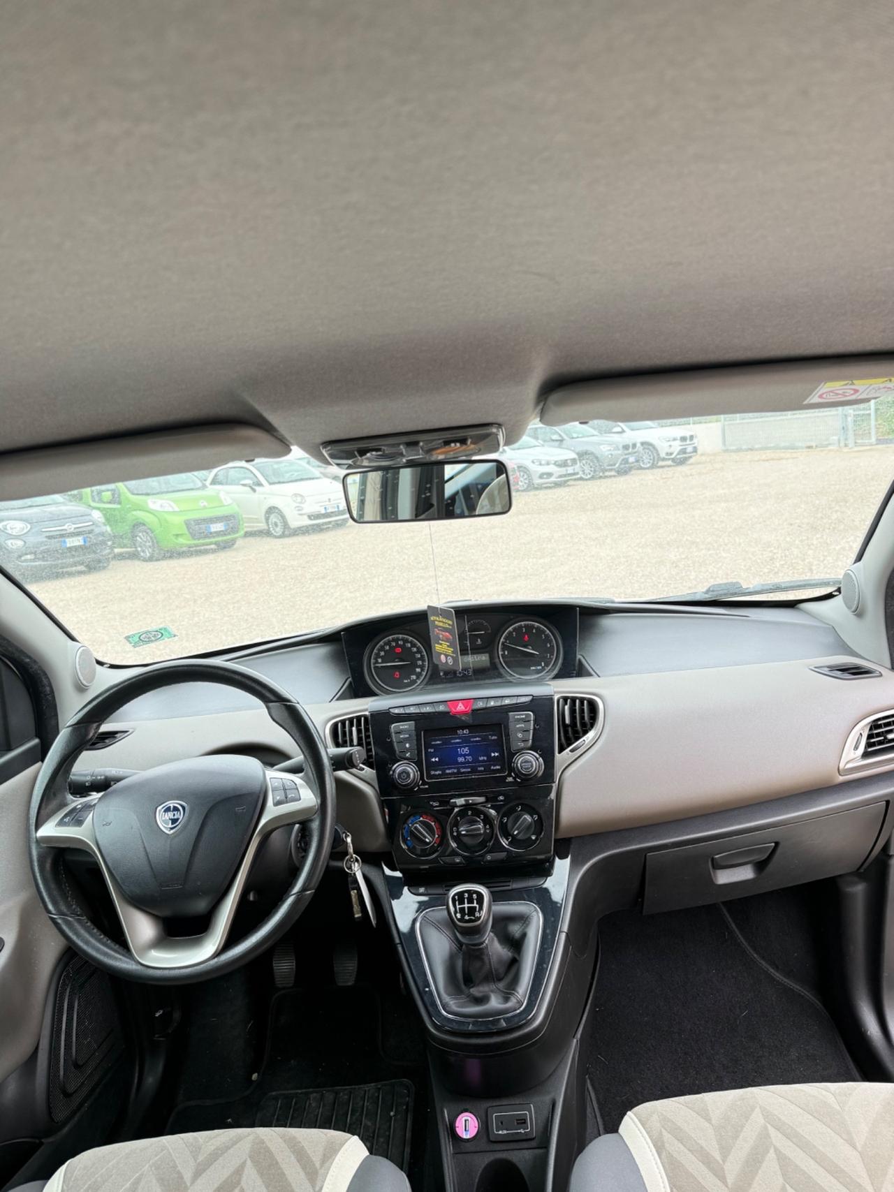 Lancia Ypsilon 1.2 69 CV 5 porte GPL Ecochic Gold