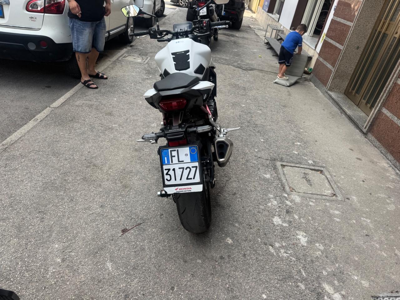 Honda Hornet 750 Sport