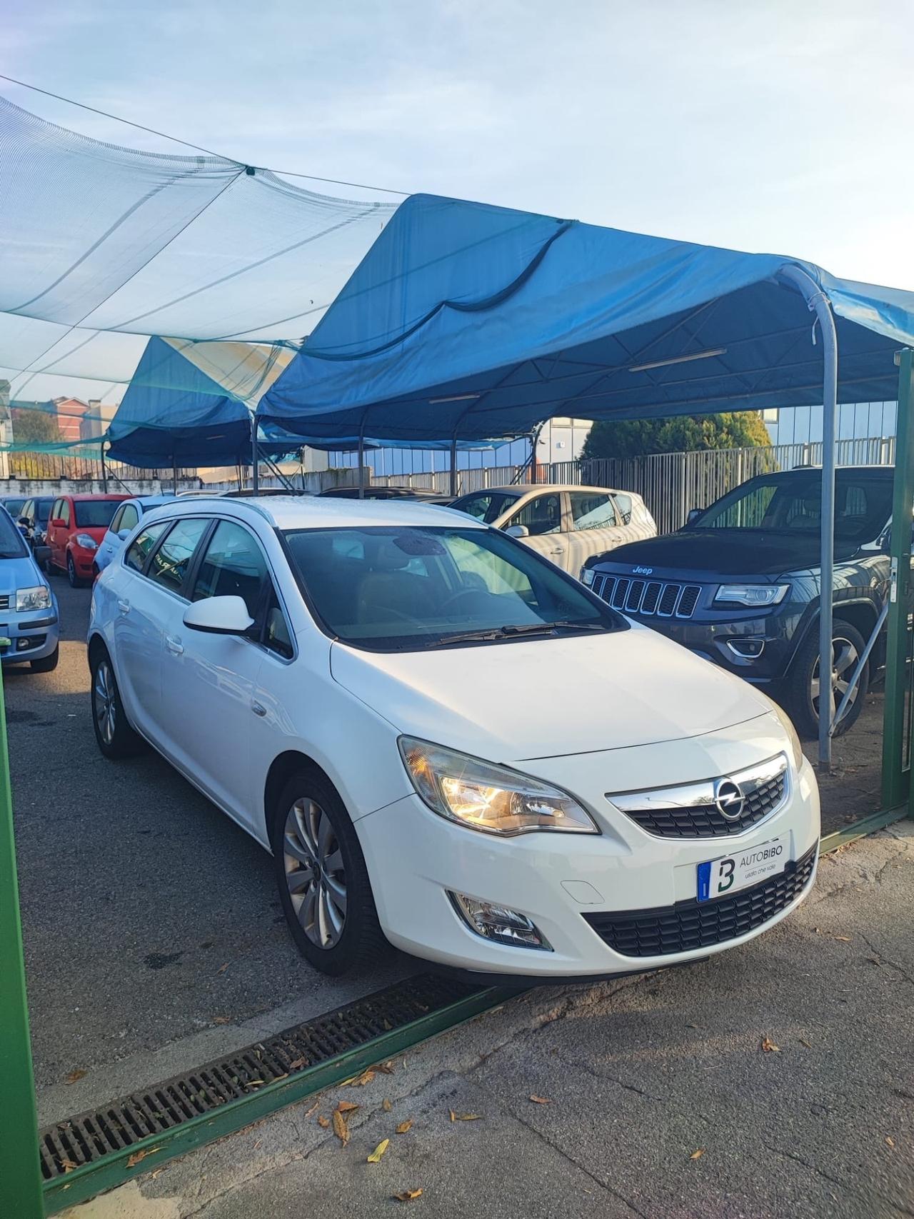 Opel Astra 1.7 CDTI 110CV Sports Tourer Cosmo