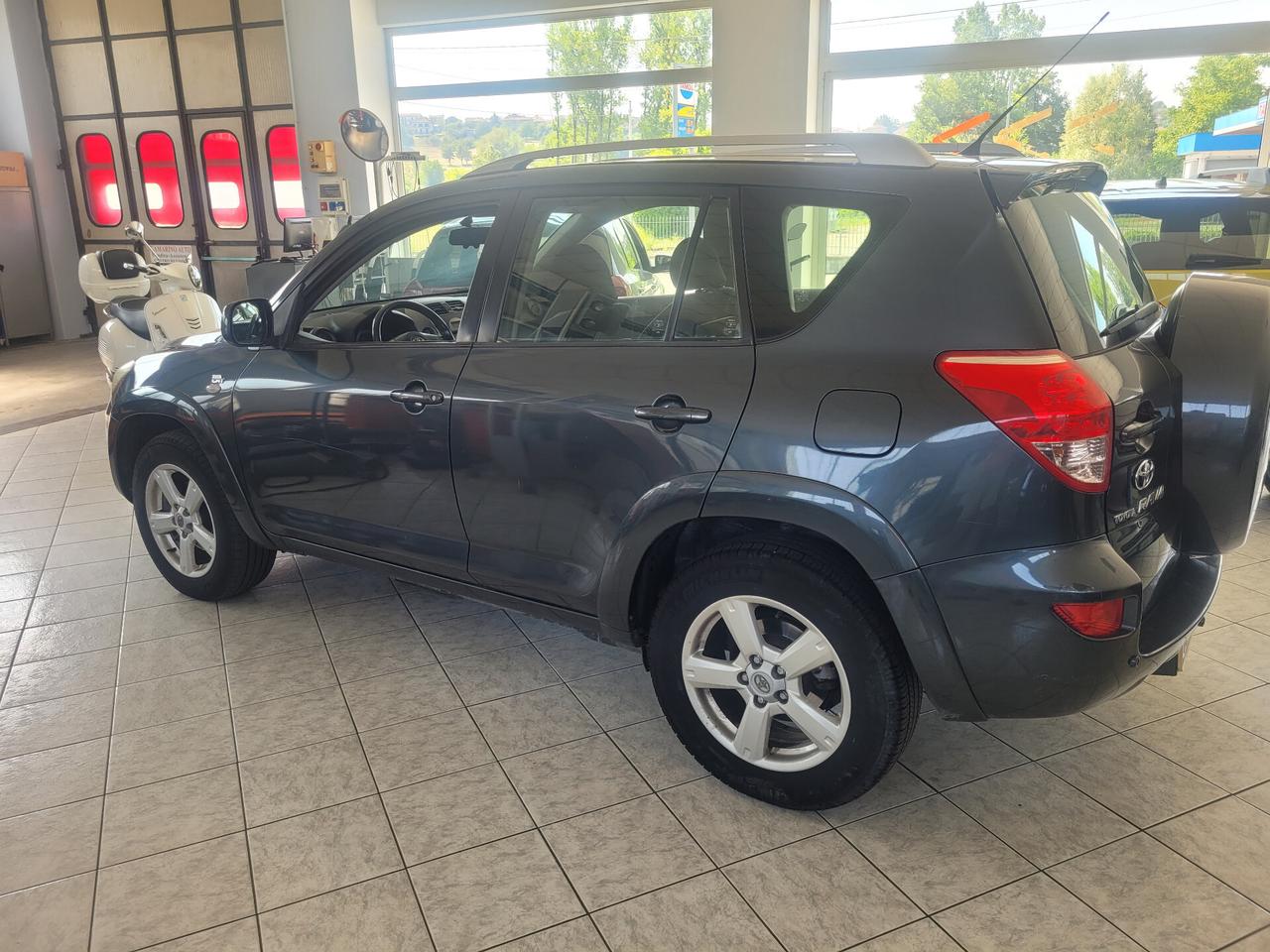 Toyota RAV 4 RAV4 2.2 D-4D 177 CV Luxury